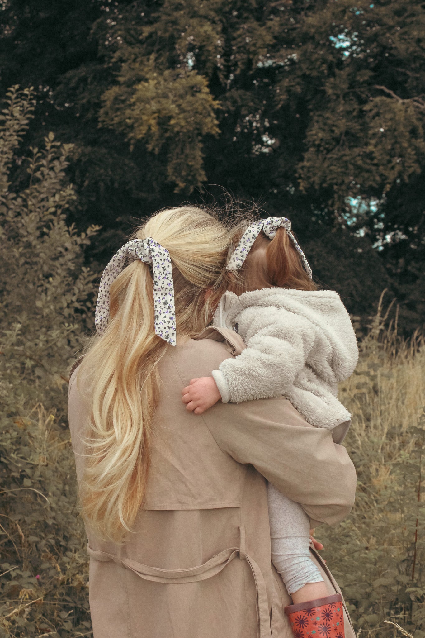 Sydney Ribbon Scrunchie(Two Sizes)