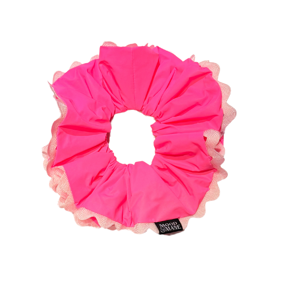 strong hold scrunchie that doesn’t stretch out